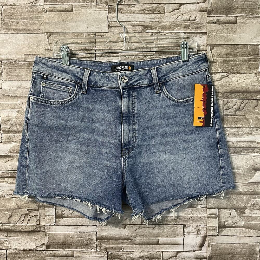 BROOKLIN INDUSTRIES High Rise Related Straight Denim Shorts Size W 32 NEW NWT